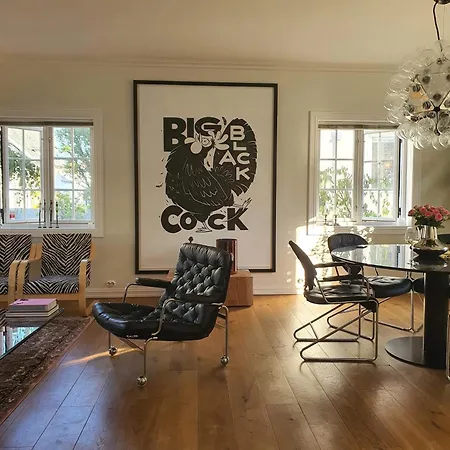 Vila Art Filled Townhouse In The Center Of *