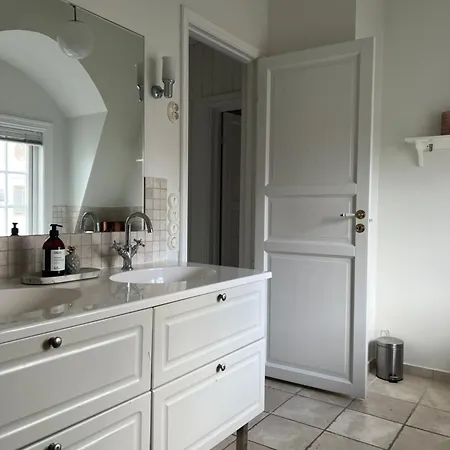 Vila Art Filled Townhouse In The Center Of Stavanger