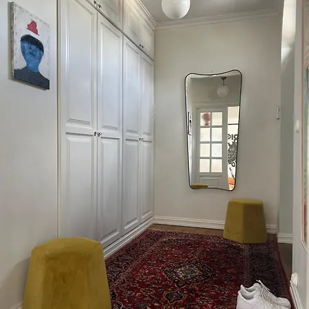 Art Filled Townhouse In The Center Of Vila Stavanger